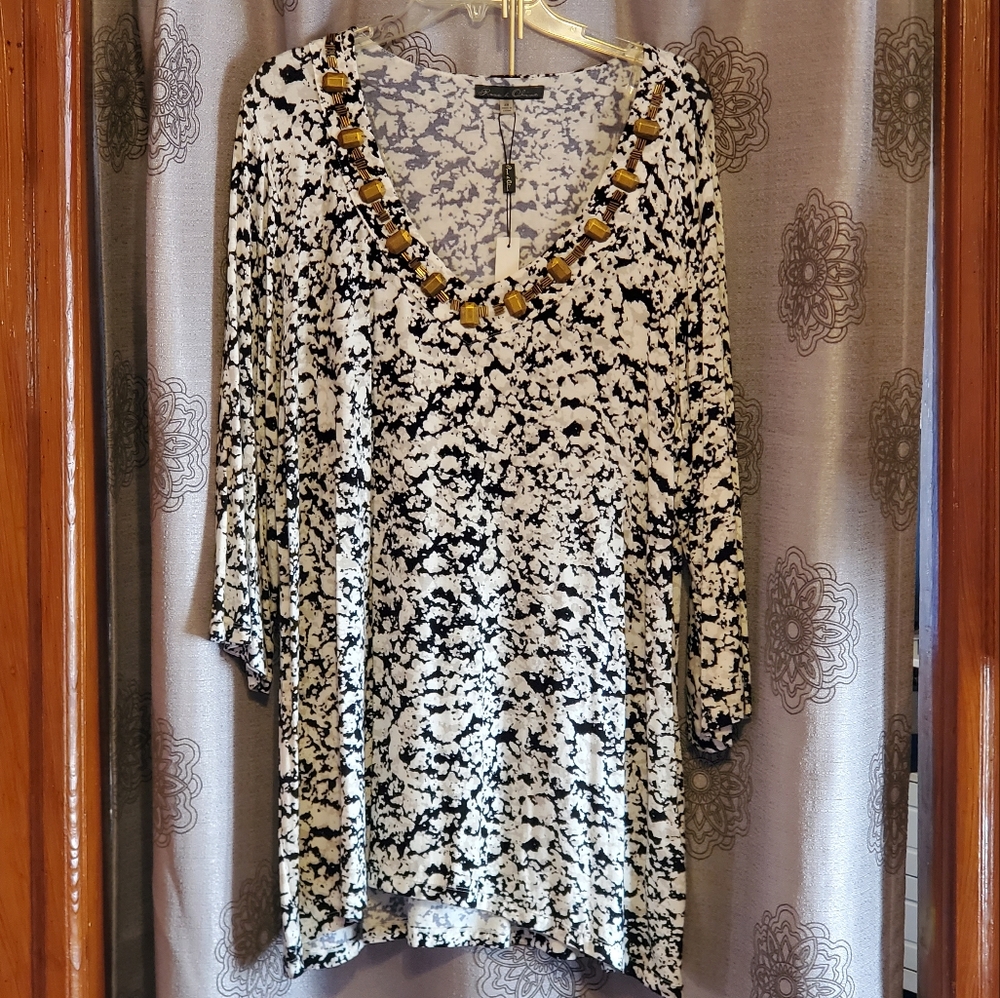 Rose and Olive Blouse Size 2X